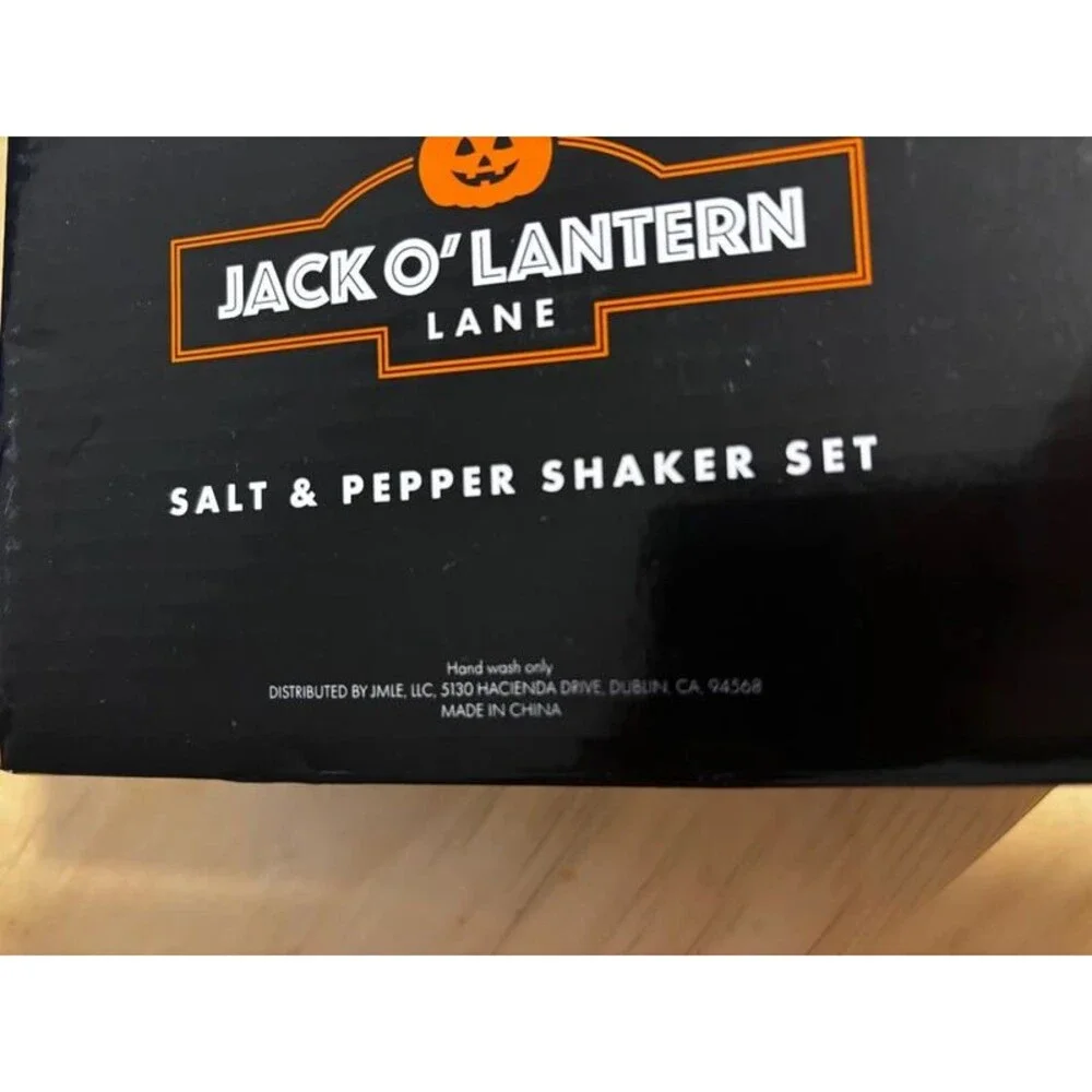 Ghost devil, salt and pepper shaker set Halloween Jack o’ lantern Lane